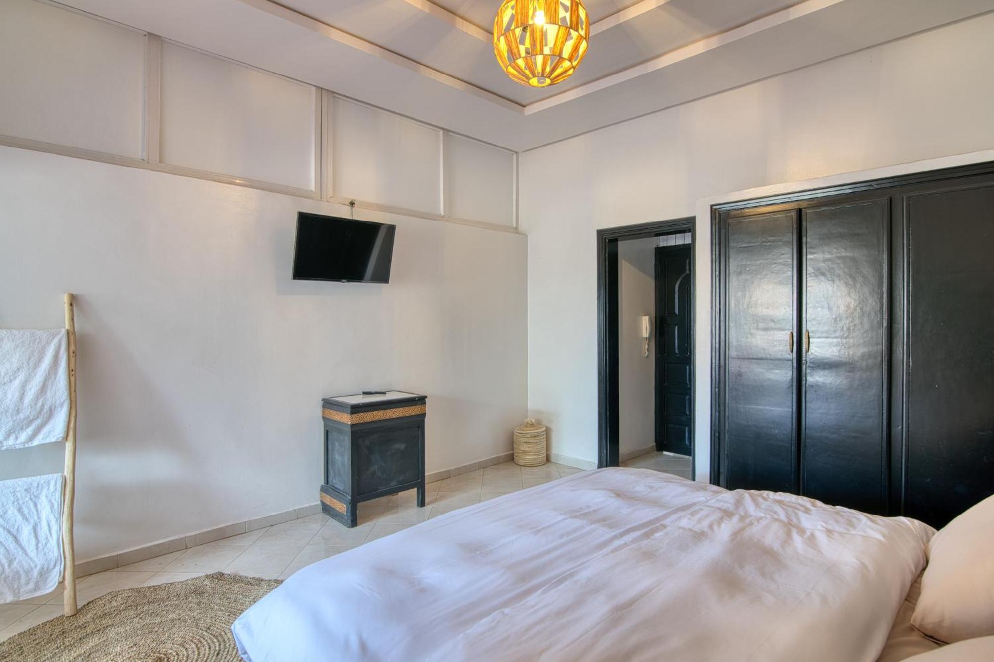 Guest house Pearl Surf Camp Morocco 3*
